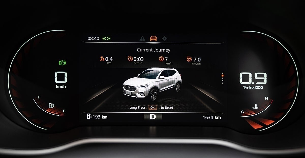 Digitalni ekran <span>sa informacijama za vozača</span>